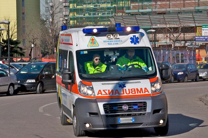 Ambulanza (archivio)
